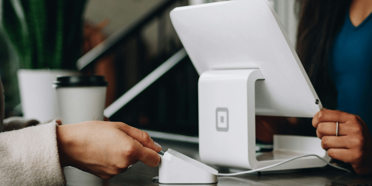 reception-maximize-success-with-small-business-b2b-lead-management-strategies